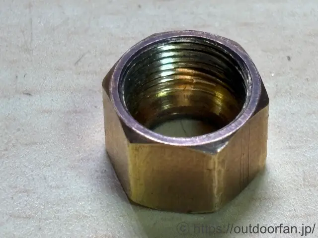 ねじの切り直し