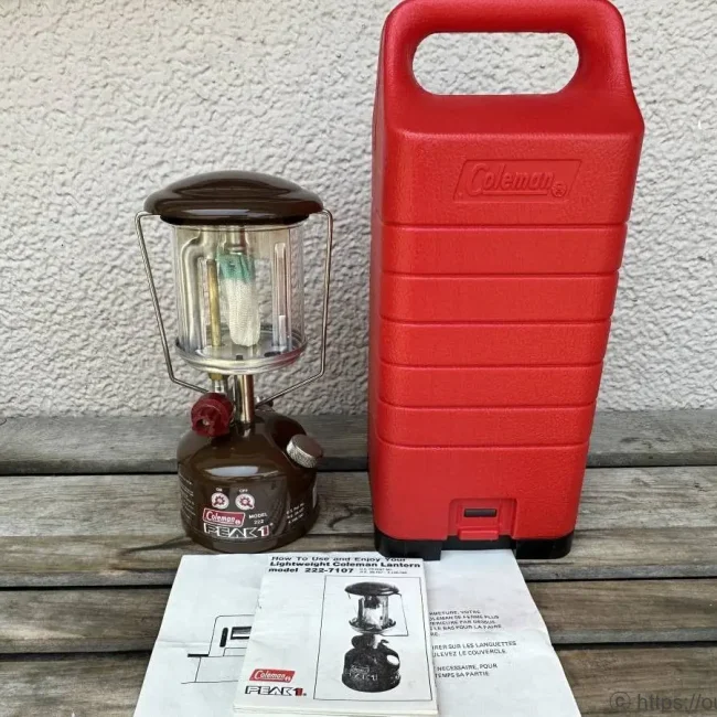 【未点火ケース付き】コールマン 222 茶 1/83製 ピークワンランタン