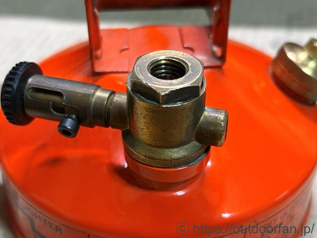 OPTIMUS 323の燃料バルブ