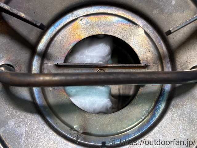 バーナーボックス内部のセラミックファイバー交換